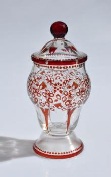 Dóza s víkem Dóza s víkem